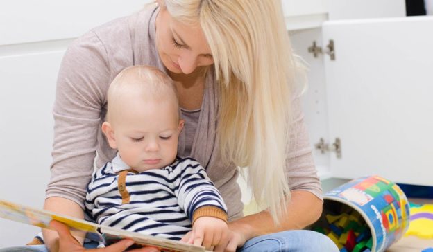 Hoe plaatjesboeken baby boekenwurm